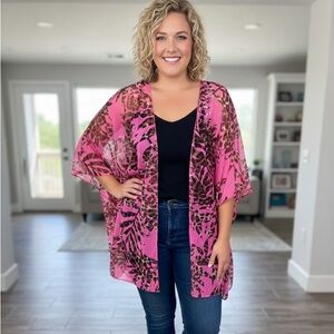 White Birch Boutique Pink and Brown Leaf Print Kimono